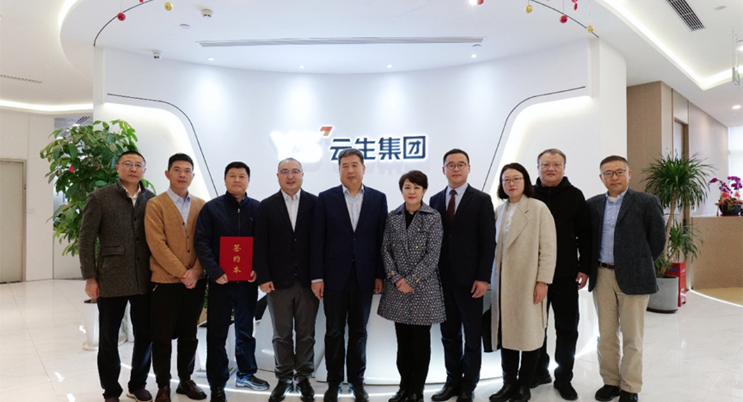 呼和浩特市市委组织部、市人社局领导莅临龙8头号玩家集团走访调研