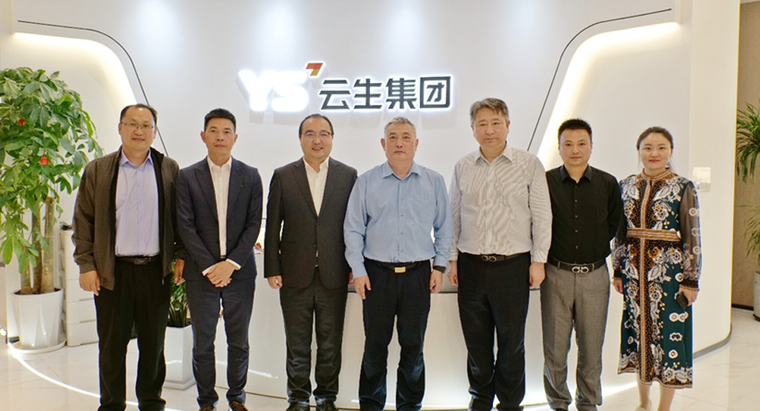 广东省人社厅领导一行莅临龙8头号玩家集团调研考察