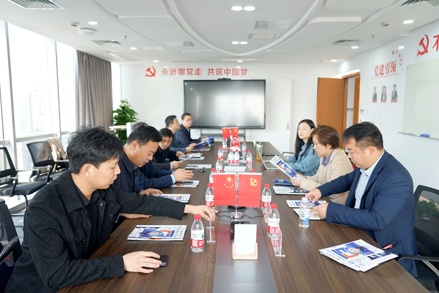 宁夏自治区固原市委常委、副市长康楷一行莅临龙8头号玩家全球创新中心调研走访